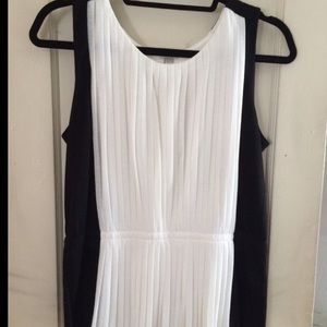 Jcrew Black White Pleated Tank Top Xs